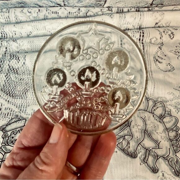 Acrylic Suncatchers Assorted  Holiday Raggedy Ann Andy Dinosaurs Kids Crafts - Picture 4 of 12